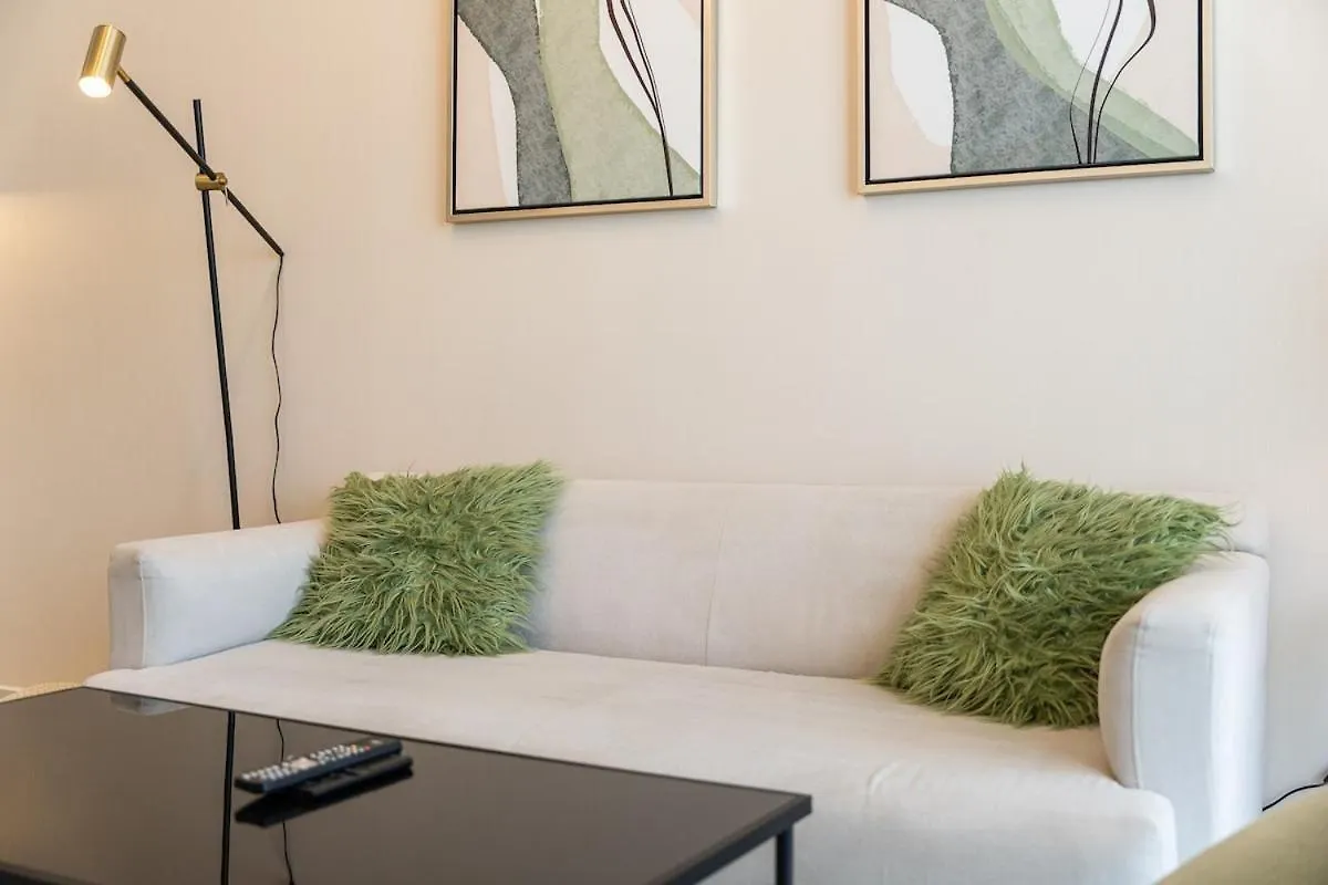 Eye-Captivating 1 Bed For 2 Apartment Dubai